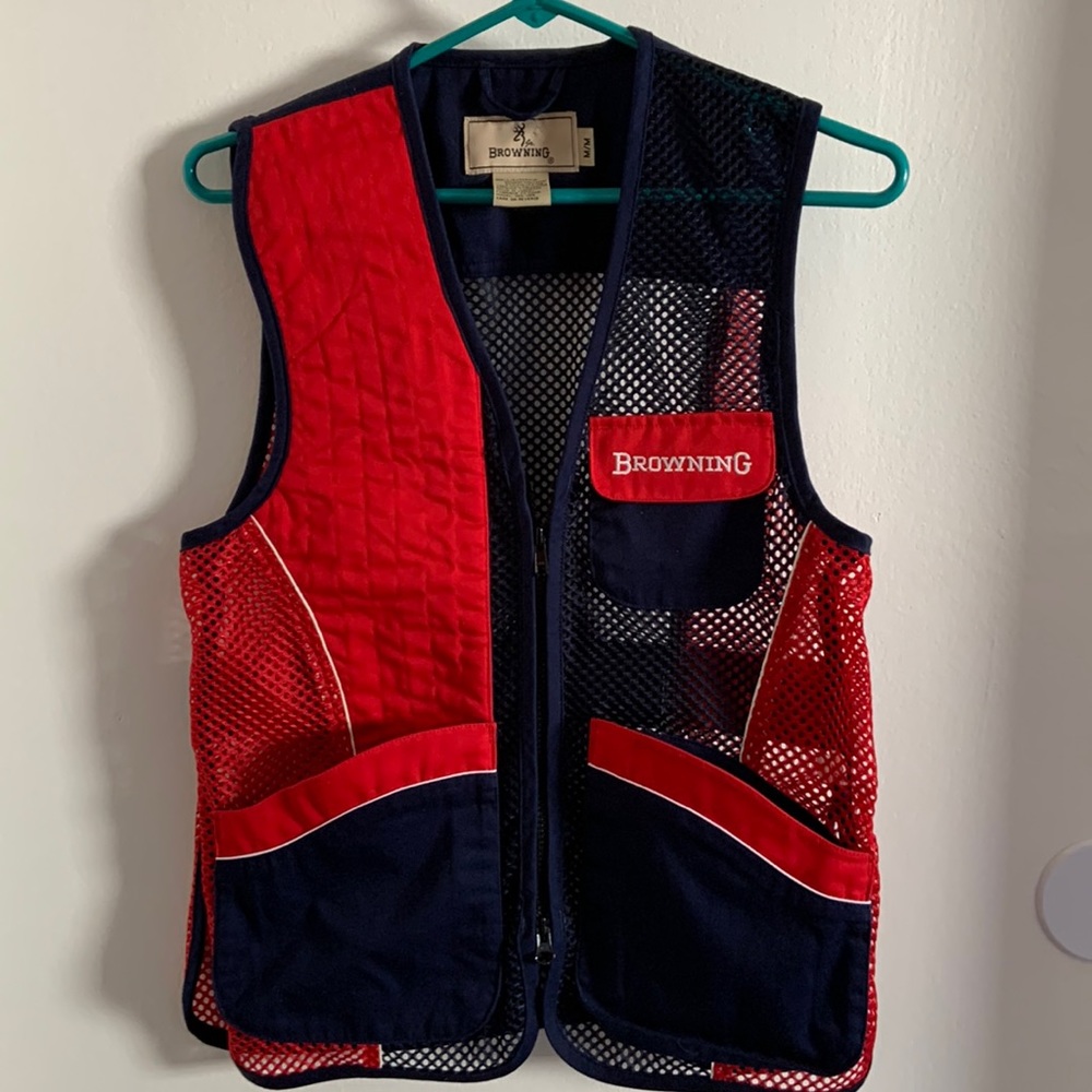Browning trap skeet vest medium very good condition.